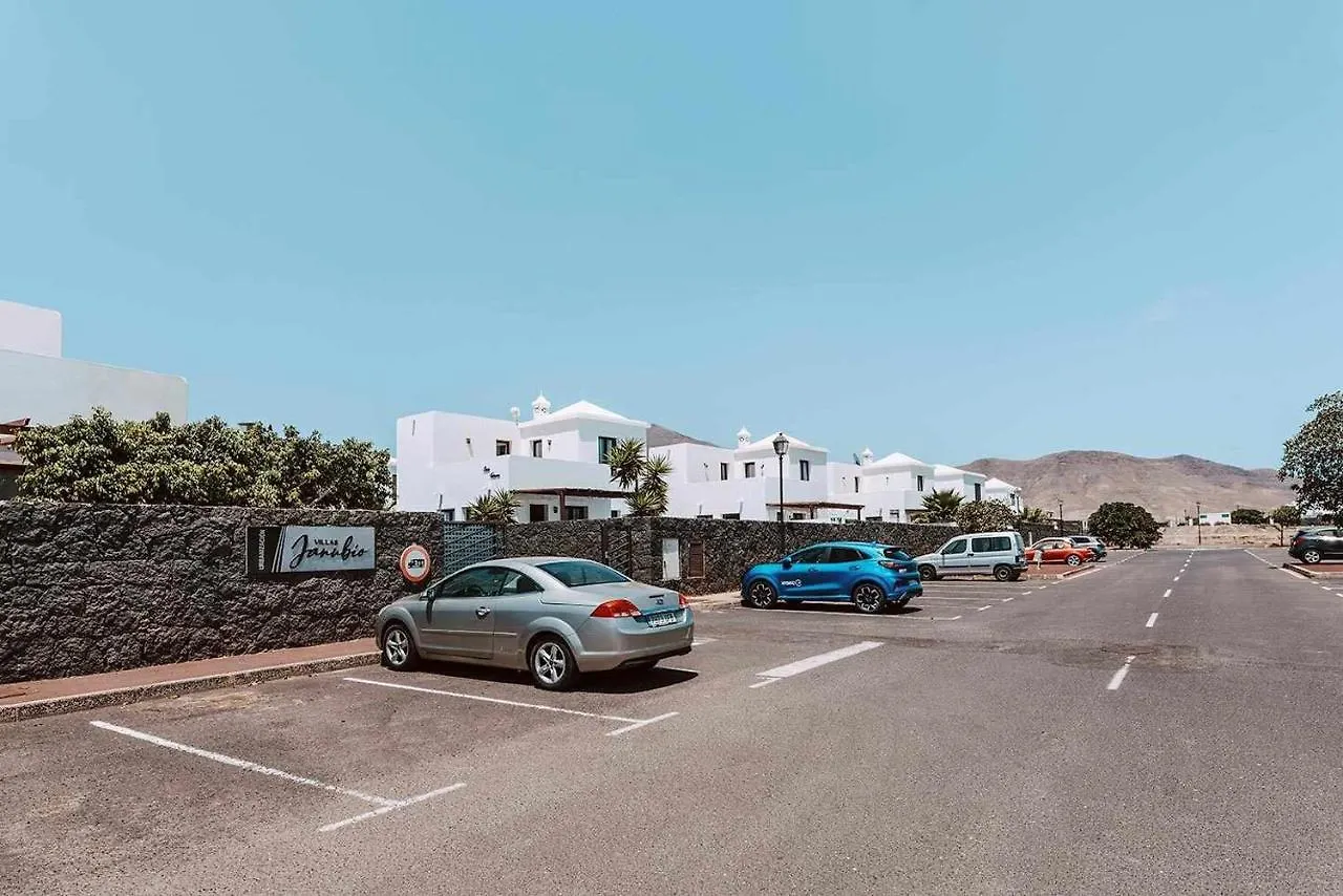 Villa Lyra, Piscina Climatizada Playa Blanca
