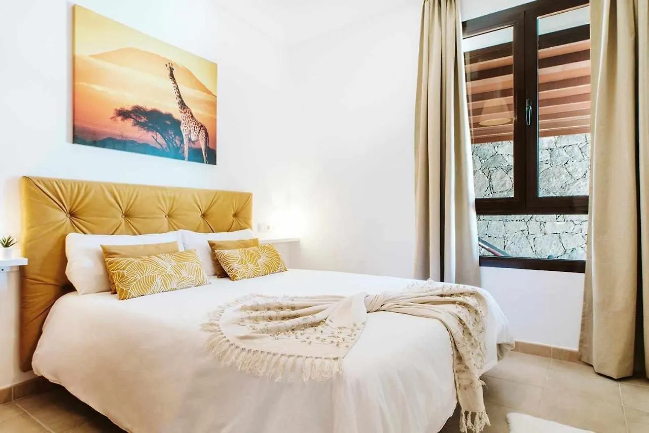 Villa Lyra Piscina Climatizada Playa Blanca  Spain