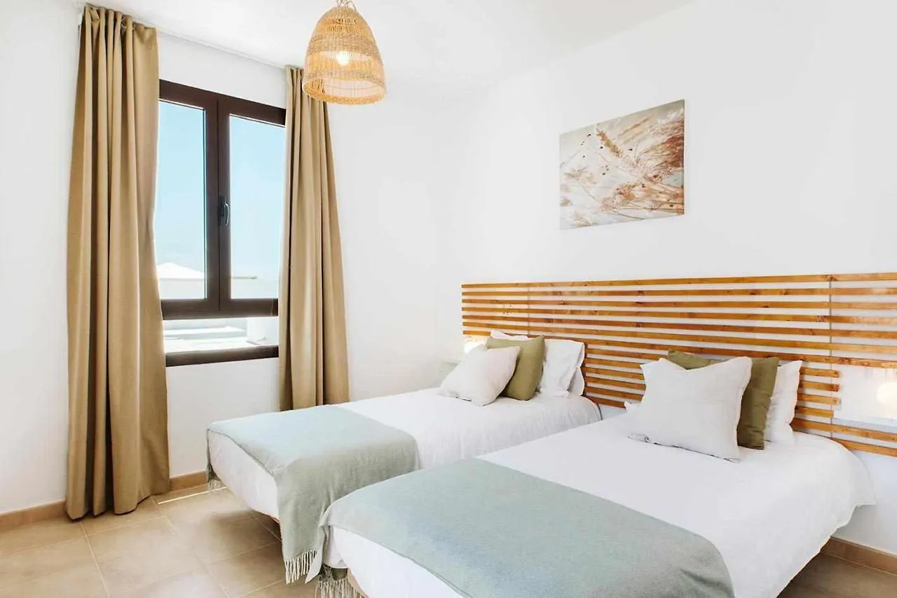 Villa Lyra Piscina Climatizada Playa Blanca